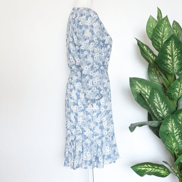 Rails Blue Floral Button Front V-neck Ruffle Hem Mini Dress Size XS - Picture 3 of 11